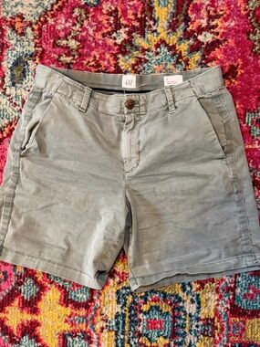 GAP Green Girlfriend Chino Shorts Size 2 Summer Classic